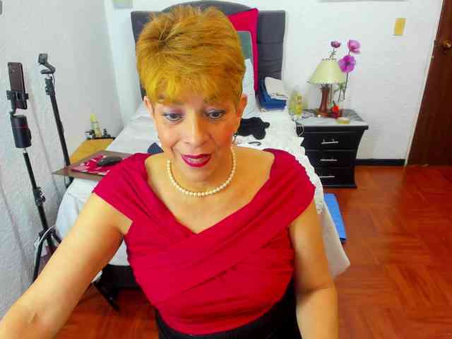 AngelinaStone65 webcam