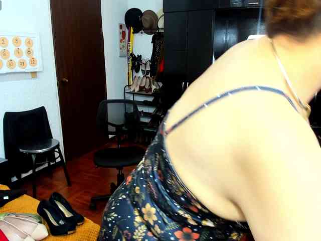 AngelinaStone65 webcam