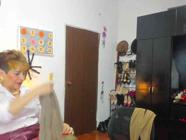AngelinaStone65