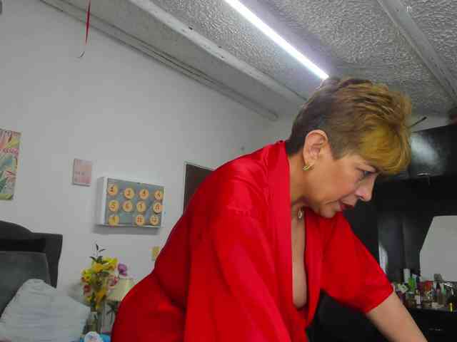 AngelinaStone65