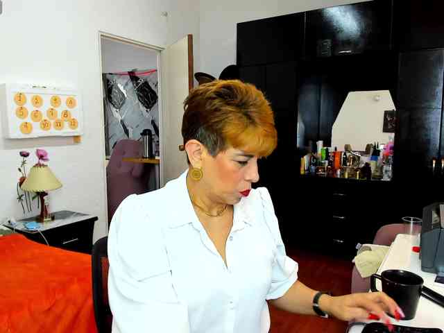AngelinaStone65 webcam