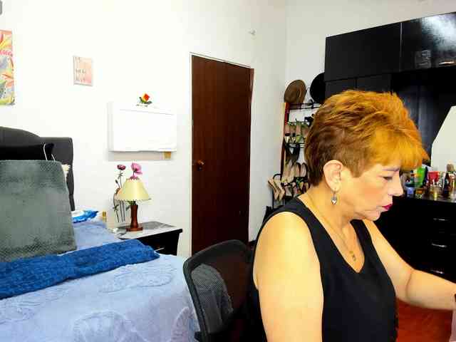 AngelinaStone65 webcam