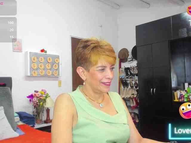 AngelinaStone65 webcam