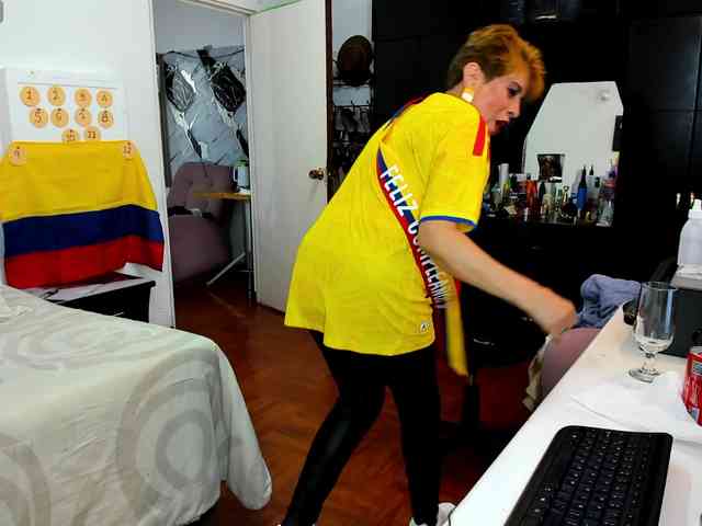AngelinaStone65 webcam