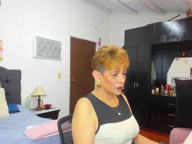 AngelinaStone65