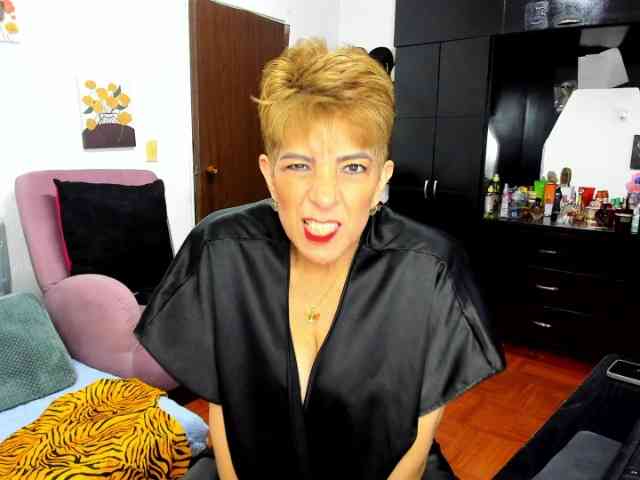 AngelinaStone65 webcam