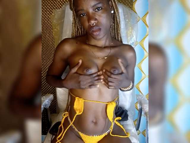 SexyNikia
