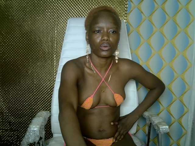 SexyNikia
