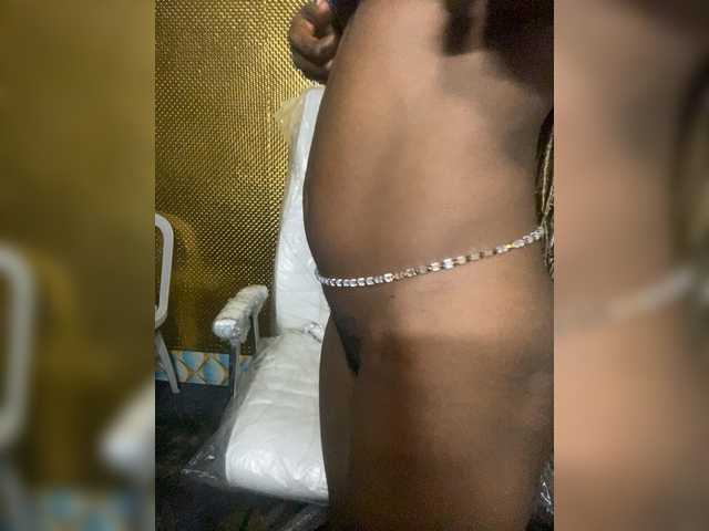 SexyNikia