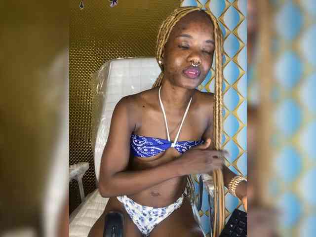 SexyNikia