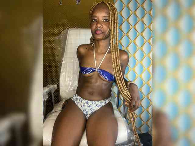 SexyNikia webcam