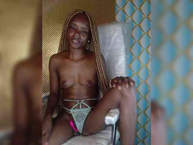 SexyNikia webcam