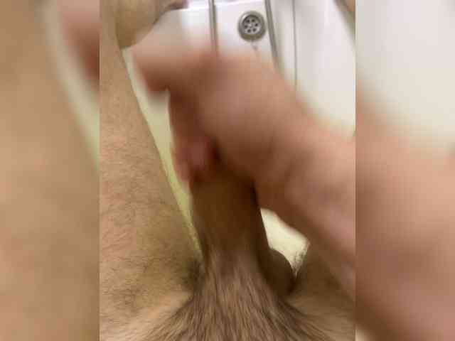 Swim12211 Live Webcam on BongaCams