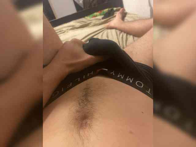 Swim12211 Live Webcam on BongaCams
