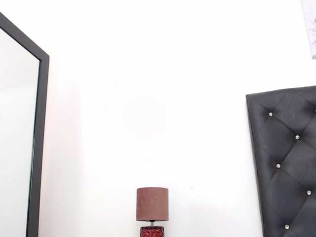 crystaleve live cam on BongaCams