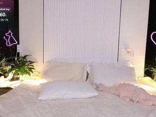flora-puffini Porn Show