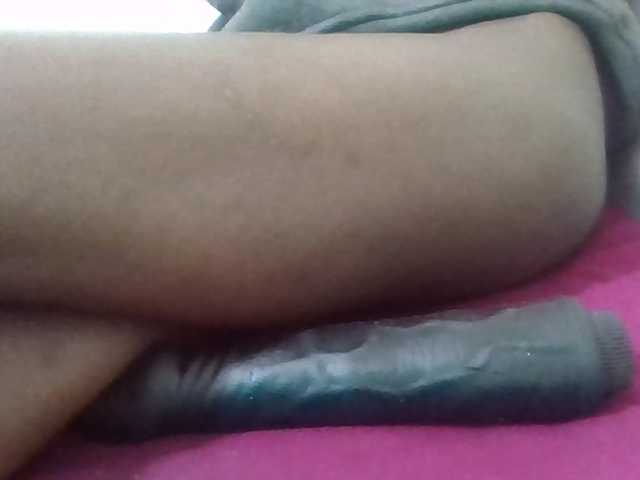 Sexyreina live cam on BongaCams