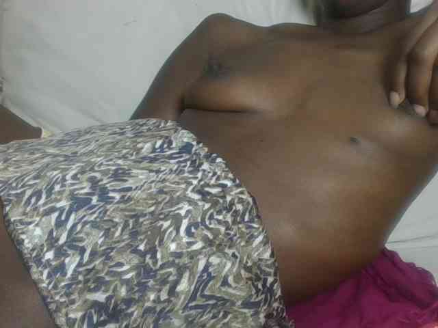 Sexyreina webcam