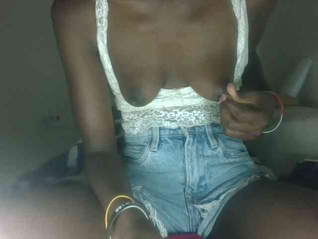 Sexyreina webcam