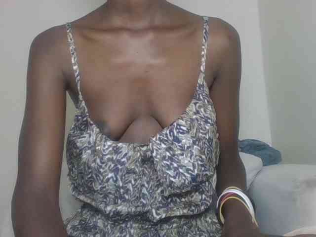 Sexyreina webcam