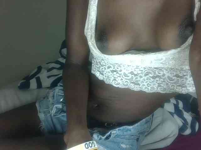 Sexyreina webcam