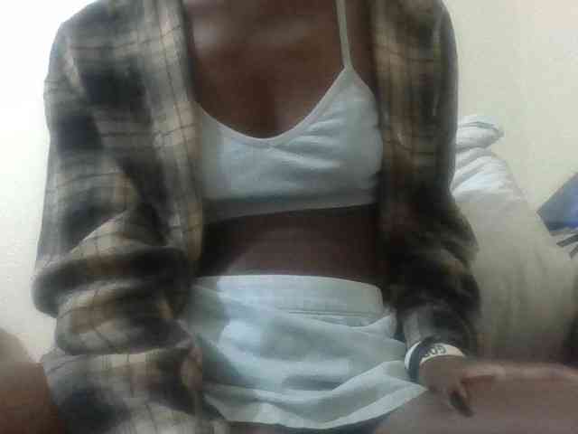 Sexyreina webcam