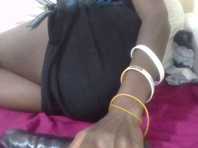 Sexyreina webcam