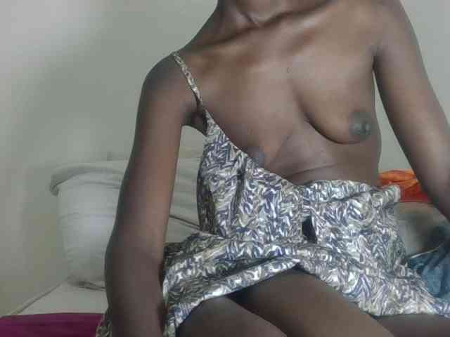 Sexyreina webcam