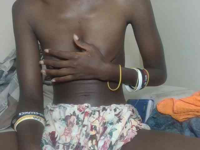 Sexyreina webcam