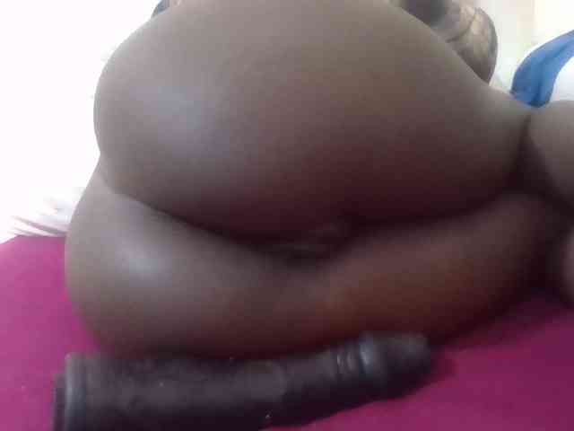 Sexyreina webcam