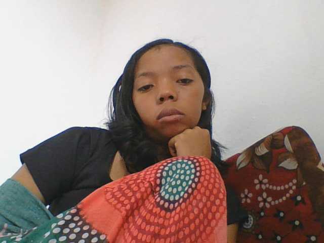 rosah1a live cam on BongaCams