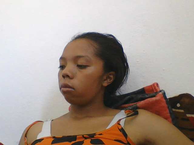 rosah1a live cam on BongaCams
