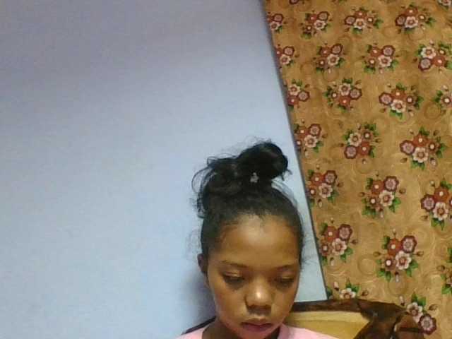 rosah1a live cam on BongaCams