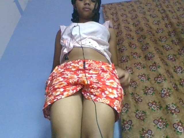 rosah1a live cam on BongaCams