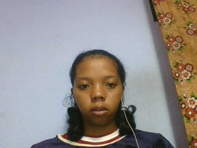 rosah1a live cam on BongaCams