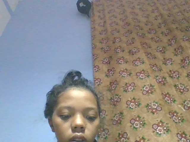 rosah1a live cam on BongaCams