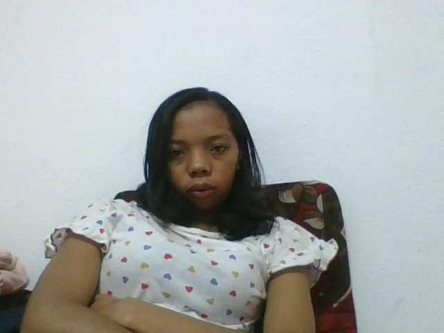 rosah1a live cam on BongaCams