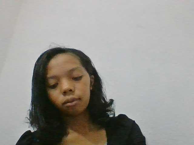 rosah1a live cam on BongaCams
