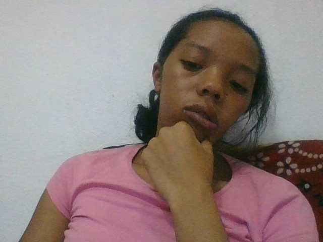 rosah1a live cam on BongaCams