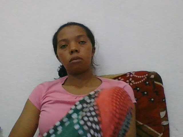 rosah1a live cam on BongaCams