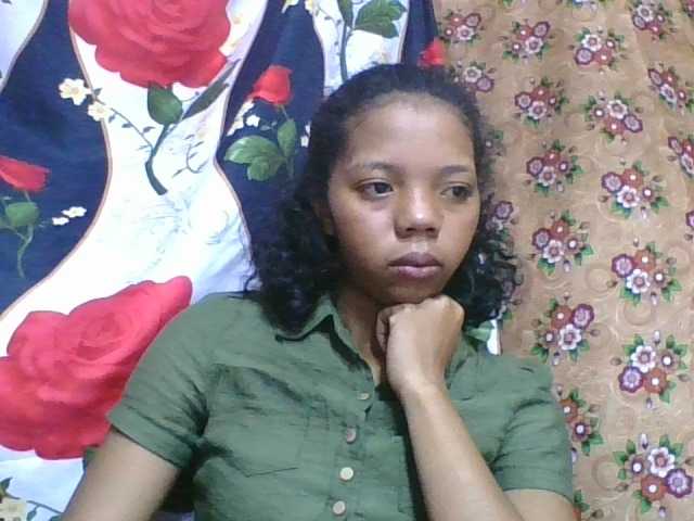rosah1a live cam on BongaCams