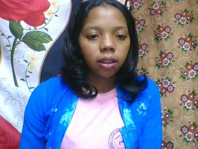rosah1a live cam on BongaCams