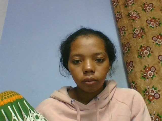 rosah1a live cam on BongaCams