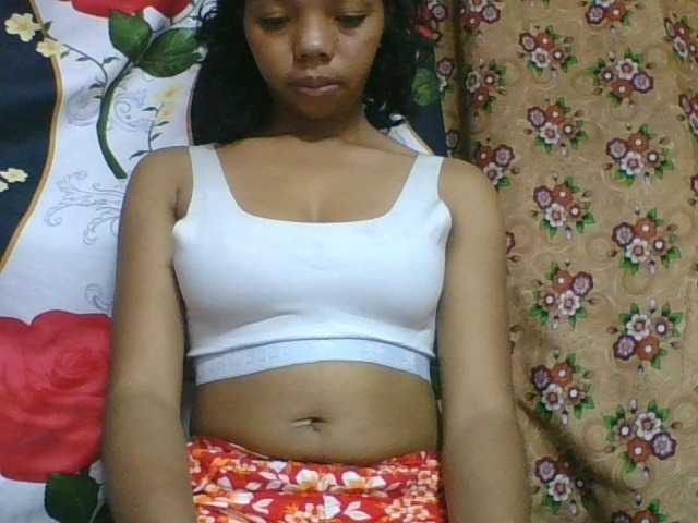 rosah1a live cam on BongaCams