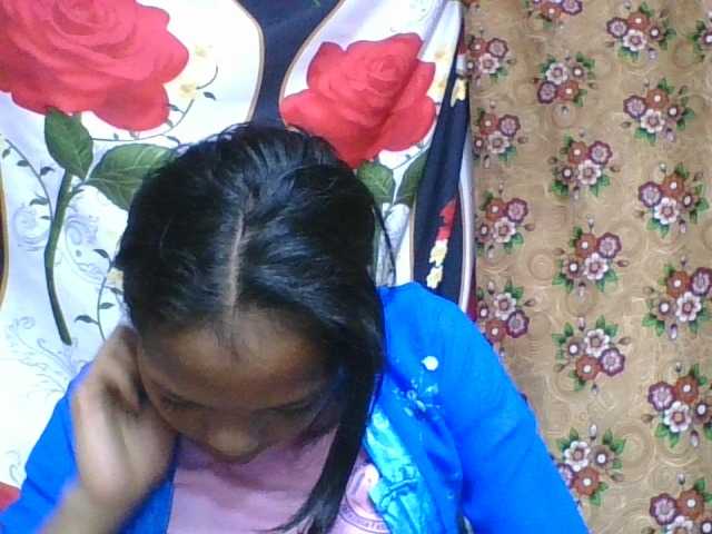 rosah1a live cam on BongaCams