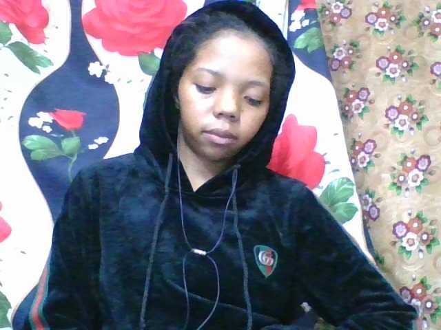 rosah1a live cam on BongaCams
