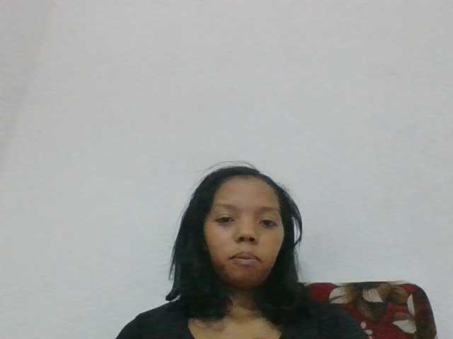 rosah1a live cam on BongaCams