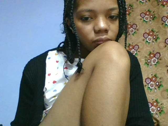 rosah1a live cam on BongaCams