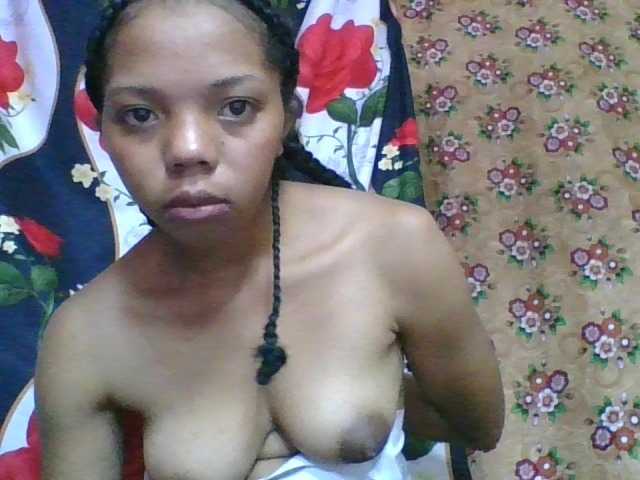 rosah1a live cam on BongaCams