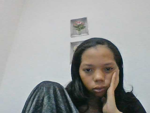 rosah1a live cam on BongaCams